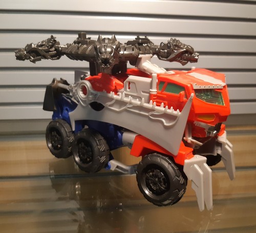 Transformers figure optimus - transformers,