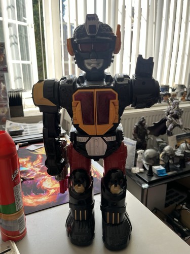 Large robot toy - large,
